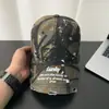Gorra de Béisbol Retro Desgastada Estilo Americano Versión Coreana con Agujeros y Bordado, Gorra de Mezclilla Tipo Pico Adelgazante para Hombre