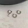 Pendientes de Aro Lisos Dorados de Lujo Ligero, Pendientes de Botón con Diseño de Gota de Agua de Circonita Brillante de Nicho, Temperamento Suave, Sensación de Alta Gama, Pendiente Exquisito Versátil