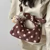 Bolso de mano de gamuza para mujer, nuevo modelo de otoño 2026, de alta gama, vintage, Maillard, para la ciudad, de hombro y cruzado