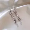 Pendientes de Borla de Perlas Estilo Francés con Cierre de Plata 925 para Mujer, Tachuelas de Temperamento de Lujo Ligero, Nuevo Modelo 2026, Pendientes de Alta Gama para Primavera y Verano