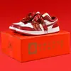 Zapatos de Boda AJ Putian Zapatos Xiuhe Este Año Pareja Novia Boda Tenis Rojos Dunk Zapatos de Mujer con Accesorios