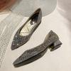 Sapatos Populares de Strass Brilhante para Mulheres 2025 Novos Sapatos Rasos Totalmente de Diamante Sapatos de Bico Quadrado Salto Quadrado Salto Baixo Sapatos Femininos Super Macios Sola Macia