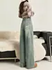 Pantalones vaqueros bordados de estilo coreano para mujer, con corte recto, cintura alta y efecto adelgazante, diseñados para otoño e invierno 2026, con una caída elegante y silueta de pierna ancha.