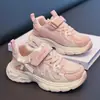 Nuevos Zapatos de Malla Transpirables tipo Papá para Niños Otoño 2026, Zapatos Casuales para Niñas, Tenis Ligeros para Correr para Estudiantes