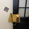 Bolso de Cadena de Diamantes para Mujer Gran Capacidad Nuevo Otoño e Invierno 2025 Bolso Cruzado Retro Esmerilado Bolso Tote para el Trabajo y el Viaje