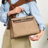 Bolso de Mano Nuevo Patchwork Textura Gamuza Otoño/Invierno 2026 Bolso Cruzado de Hombro Estilo Coreano Retro Lujo Ligero para Mujer