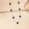 Colar Feminino da Moda em Aço Titânio que Não Desbota, 13mm Cinco Flores Dupla Face Trevo de Quatro Folhas, Nicho Luxo Leve, Corrente Versátil para Clavícula