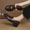 ¡Los Buenos Artículos Han Vuelto! Mocasines Retro con Tacón Grueso de 3.5cm y Decoración Metálica para Mujer 2026, Tallas Grandes Disponibles para Envío Transfronterizo 33-43