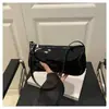 Bolsa Pequeña Cuadrada Nueva de Primavera Vintage Simple Texturizada Bolso de Hombro de Moda de Nicho de Alto Valor Tendencia para Mujer