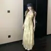 Vestido Amarillo de Tirantes Finos para Mujer, Estilo Verano Playa Vacaciones, Fruncido Estilo Francés, Mangas Cortas Volantes, Ceñido a la Cintura, Elegante Vestido Largo