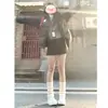 Falda Corta Negra de Cintura Alta, Corte Ajustado, Estilo A-Line para Mujer, Nuevo Estilo Otoño/Invierno 2025, Adecuada para Figuras Petitas