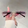 Gafas de Sol de Moda Triangulares Ojo de Gato Sin Marco Estilo Nuevo Transfronterizas Estilo Callejero Casual Versátil Gafas de Sol de Gama Alta