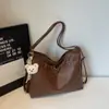 Mochila de Gran Capacidad para Mujer 2025 Nuevo Estilo Bolso Tote Versátil de Alta Gama para Debajo del Brazo Bolso Cruzado de Hombro Único Estilo Perezoso