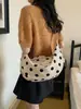 Bolsa elegante e minimalista tipo dumpling para mulheres, bolsa transversal, nova moda outono 2026, bolsa de ombro versátil para o dia a dia