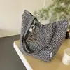 Bolsa Tote de Lona com Bolinhas Estilo Preguiçoso para Mulheres 2026 Nova Bolsa de Ombro Casual de Grande Capacidade Bolsa de Mão Versátil e Fashion