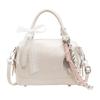 Bolso Boston de primavera 2025, nuevo diseño moderno de nicho, bolso bandolera informal y portátil, bolso bandolera de seda con pañuelo.