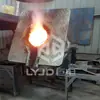 Fabricante de Forno de Fusão de Metal Personaliza Forno de Fusão de Frequência Média com Carcaça de Alumínio, Redutor, Crisol Basculante, Forno de Fusão por Indução de Metal