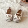 Sandalias Mary Jane Estilo Francés para Bebé 2026 Nuevo Estilo Verano con Falda Sandalias de Pescador Delgadas Sandalias Dulces de Encaje