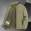 Nova coleção de primavera e outono: jaqueta masculina casual corta-vento e impermeável com gola alta, peça de outer wear masculina de corte solto, atacado