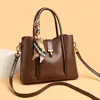 Fivela de Travamento para Lenço de Seda Bolsa de Mão Feminina 2026 Novo Estilo Bolsa Cesta com Toque de Luxo, Grande Capacidade, de Mão, de Ombro e Transversal
