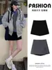 Falda irregular estilo traje gris para mujer, falda-pantalón de línea A de cintura alta con abertura para otoño, de alta gama y extremadamente elegante, minifalda ajustada al cuerpo
