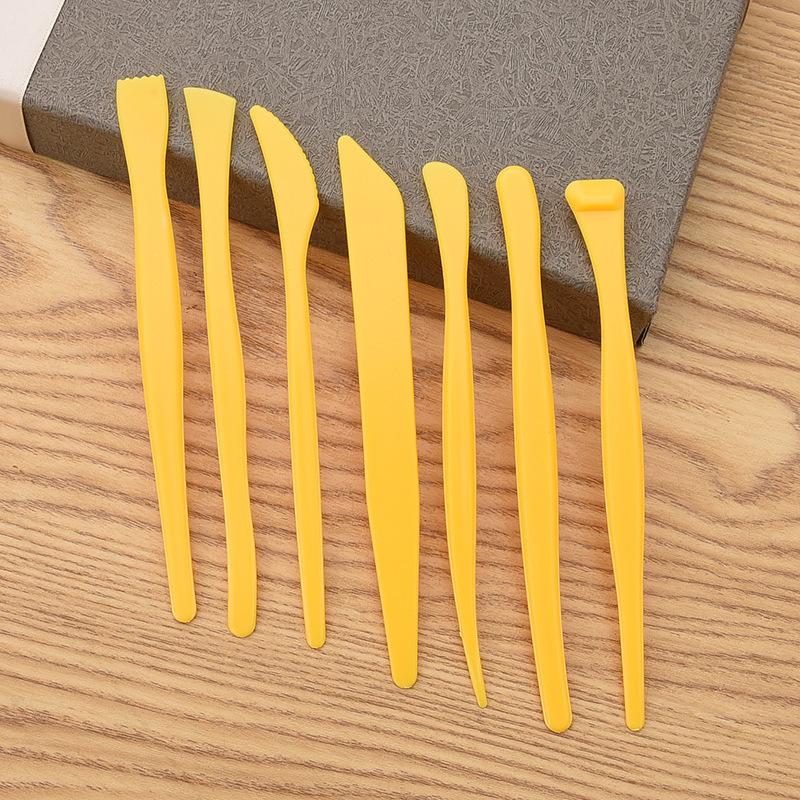 10902379262_766521773