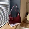 2026 Nova Bolsa de Design de Nicho Lua Crescente Bolsa de Ombro Retro Moda Simples Estilo Coreano Bolsa para o Dia a Dia Bolsa de Ombro Único Transversal