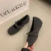 Zapatos Mary Jane de un solo color con forro polar y pajarita, estilo coreano cálido, para mujer, adecuados para uso en exteriores en Otoño e Invierno 2025