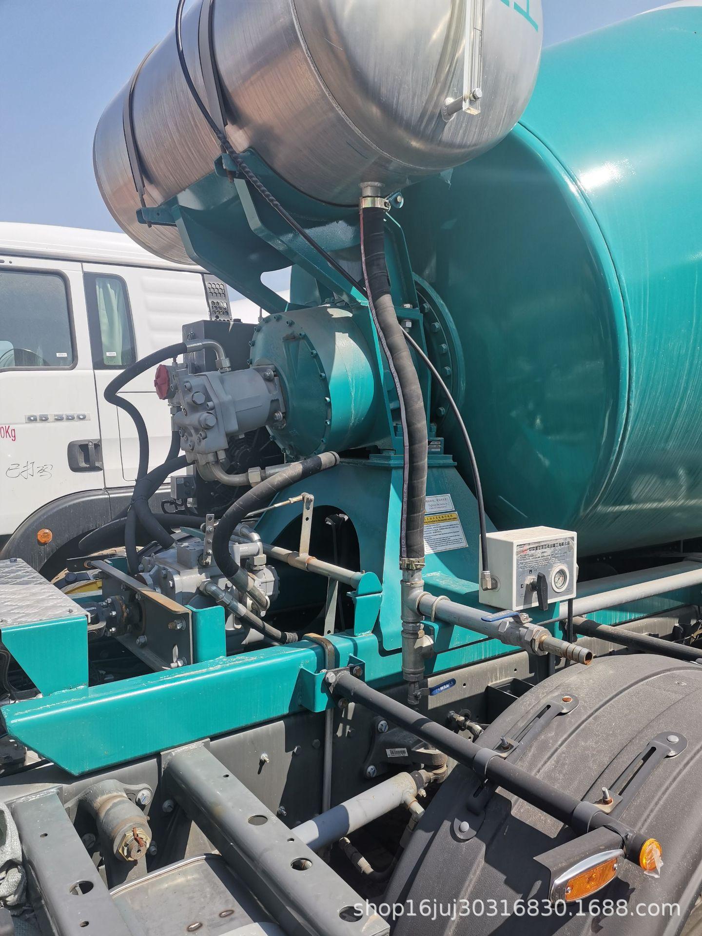 库存搅拌车5台