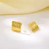 Brincos Quadrados Assimétricos de Novo Estilo de Verão Brincos Metálicos com Listras da Moda Europeus e Americanos Brincos
