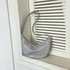 Bolso de mano minimalista, de color sólido y elegante para mujer, nueva colección otoño 2026, bolso tote pequeño, bolso de hombro de nicho y bolso cruzado