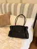 Bolso de mano de cuero de diseño estilo coreano 2026 con hebilla, bolso de piel de vaca, bolso bandolera retro de un solo hombro para mujer, gran capacidad