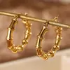 Pendientes de Acero Inoxidable de Lujo Ligero Estilo Europeo y Americano Chapados en Oro de 18 Quilates Pendientes de Gama Alta para Mujer Accesorios Versátiles de Joyería para Orejas Retro