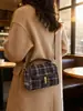 Bolso Retro de Alta Gama Nuevo para Mujer Otoño e Invierno 2026, Bolso de Hombro Clásico Versátil, Bolso Cruzado Moderno y Elegante
