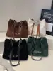 Nova Moda 2025 Bolsa Tote Feminina Bordado de Letras Versátil Casual Veludo Cotele de Grande Capacidade Ombro Bolsa para o Dia a Dia