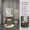 Penteadeira estilo italiano para quarto, moderna e simples, novo modelo 2026, pequena mesa de maquiagem de luxo discreto, escrivaninha para quarto principal com espelho integrado