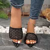 2026 Nuevas Zapatillas de Malla Transpirables Ligeras Versátiles Antideslizantes a la Moda para Mujer Zapatillas Sencillas Cómodas Antideslizantes