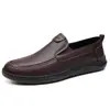 Zapatos de Cuero Wenzhou 2026 Nuevos Transpirables Superficie Suave Resistentes al Desgaste Zapatos sin Cordones Mocasines Casuales para Hombre Dropshipping