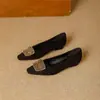 Cómodos para los pies, zapatos de mujer con tacón grueso, nuevo modelo de estilo francés muy vendido para primavera y otoño, con hebilla metálica de strass, mocasines bajos sin cordones
