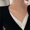 Colar de Cristal e Diamante sem Franja de Luxo Leve, Zircônia que Não Desbota, Gargantilha Dourada Fragmentada de Nicho para Mulheres, Corrente para Clavícula de Aço Titânio, Formato Quadrado