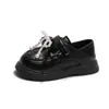 Zapatos de piel para niña, nueva colección primavera/otoño 2026, zapatos infantiles, piel genuina, mocasines para niñas pequeñas, bailarinas de suela blanda tipo princesa, adecuados para actuaciones