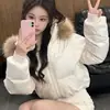 Nueva chaqueta de plumón cálida de estilo nicho invernal aprobada por influencers con pedrería de estrellas, gótica oscura, para mujer
