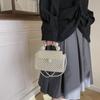 Nova Bolsa de Ombro Artesanal 2025 Bolsa Transversal Portátil Bolsa de Pérola de Alta Qualidade Bolsa Quadrada Mini Feminina