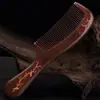 Pente de Sândalo Pintado Dourado Preto Pente de Massagem Massageia o Couro Cabeludo. Forma Redonda Dourada Pintada Colorida Não Gruda no Cabelo e é Confortável de Segurar