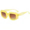 Estilo nuevo europeo y americano color gelatina irregular Cuadrado moda gafas de sol personalidad femenina estilo punk gafas de sol gafas ins hombres