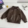 Jaqueta de couro masculina, infantil 2026 nova primavera e outono estilosa moderna streetwear, jaqueta de bebê estilo coreano