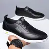 Zapatos de Cuero de Negocios para Primavera y Verano Suela Suave Zapatos Casuales de Negocios para Hombre Zapatos Blancos Batta Británica Slip-on Zapatos Doug para Hombre