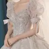 Vestido de Novia Estilo Francés 2026 Nuevo Modelo para Novias Petite, Textura de Alta Gama, Artesanía Súper Elaborada, Lujoso Tren Largo
