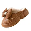 Chinelos de Algodão de Salto Alto para Mulheres, Chinelos Domésticos de Solado Grosso para Inverno com Laço, Forrados com Lã Sintética de Inverno, Espessados, Quentes, Casuais, para Uso Externo, de Solado Plano