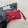 La bolsa popular para niñas de este año 2024 nueva tendencia otoño exquisita nicho sensación de diseño de mano todo-partido bolsa casual